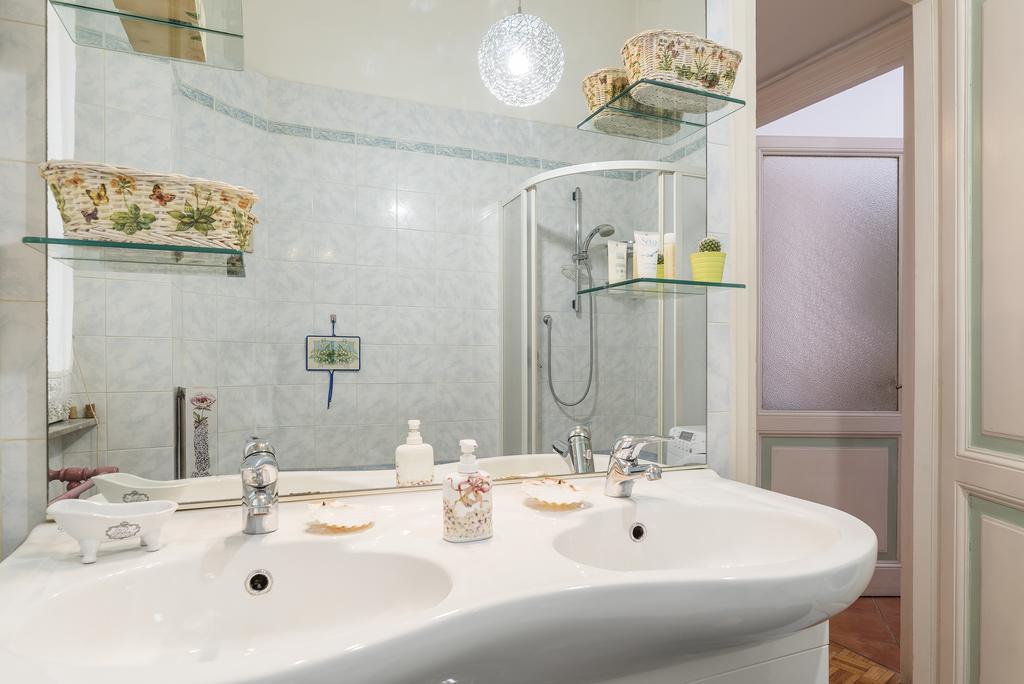 Flower'S Market Apartment - Charme Holidays Рим Экстерьер фото